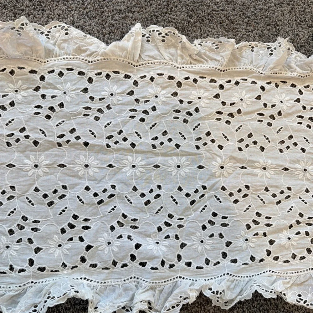 Vintage White Cotton Dresser Scarf Doily Embroidered Floral Lace Trim 14